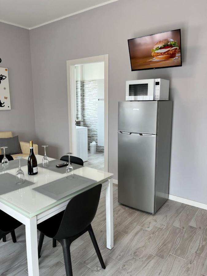 Residenza Al Sogno - On Lake Garda Cavaion Veronese Bagian luar foto