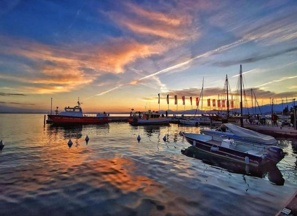 Residenza Al Sogno - On Lake Garda Cavaion Veronese Bagian luar foto
