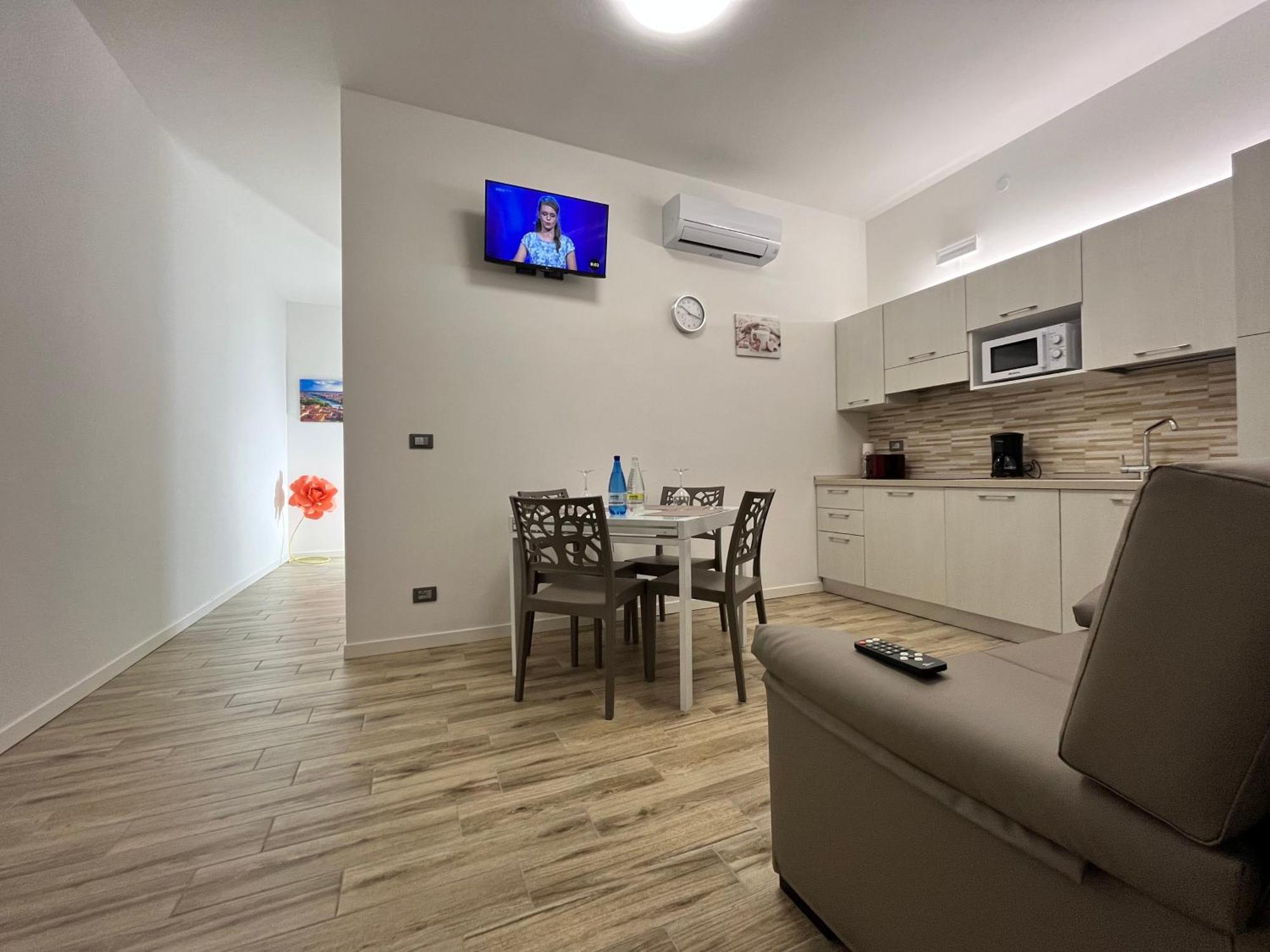 Residenza Al Sogno - On Lake Garda Cavaion Veronese Bagian luar foto
