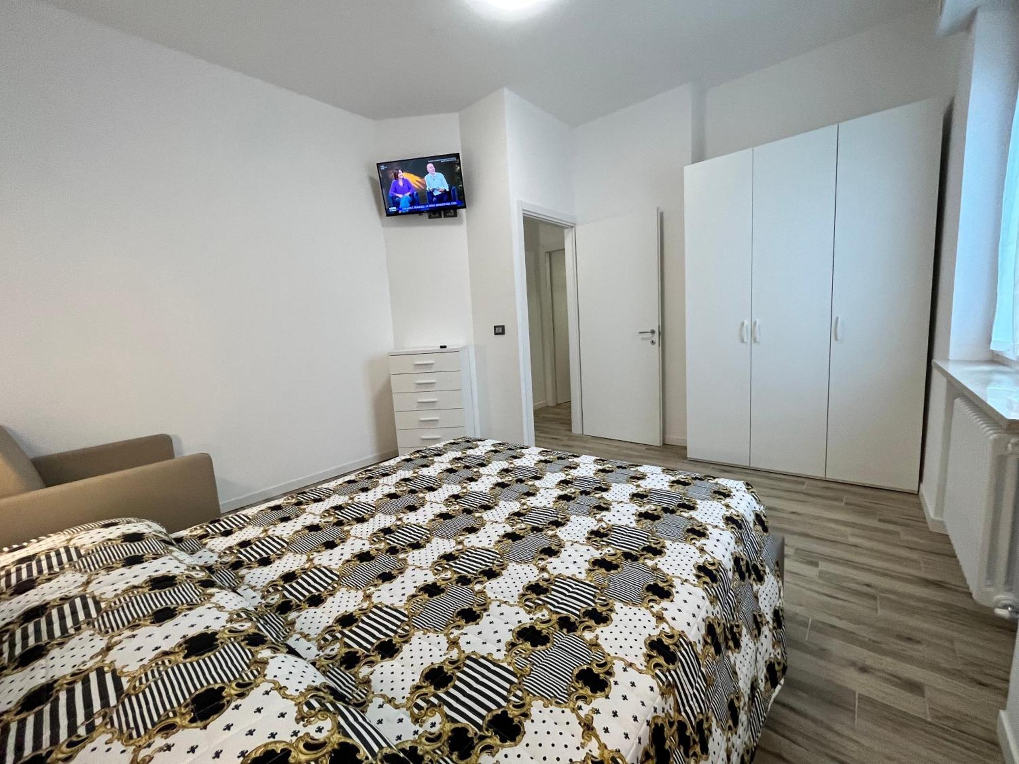 Residenza Al Sogno - On Lake Garda Cavaion Veronese Bagian luar foto